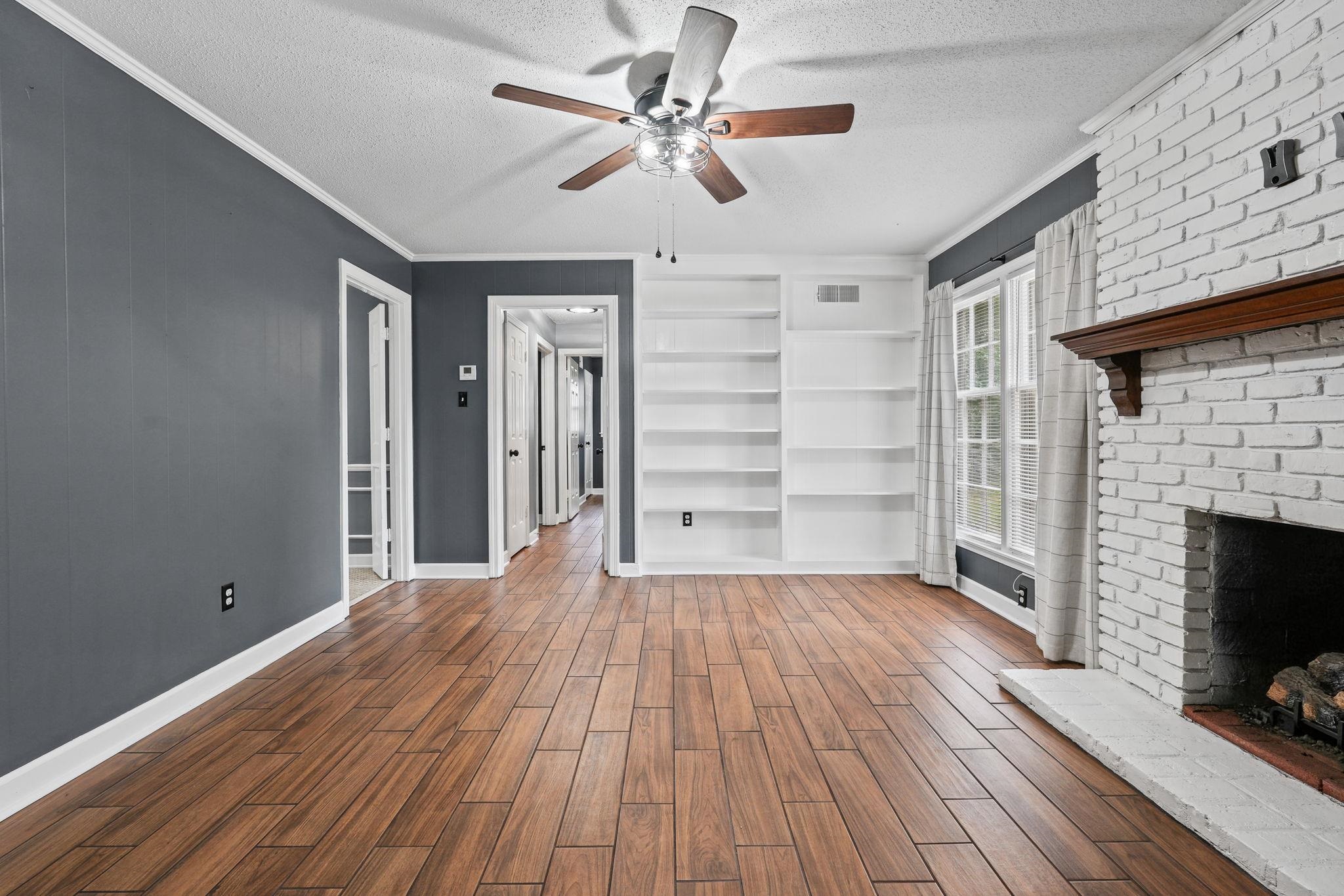 2531 MIMOSA TREE DR