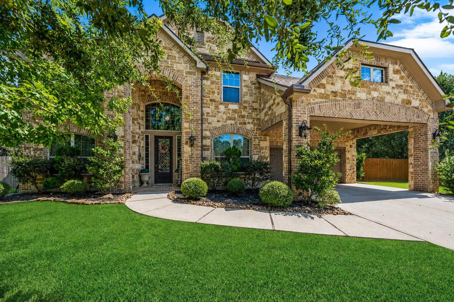 1804 Graystone Hills Court