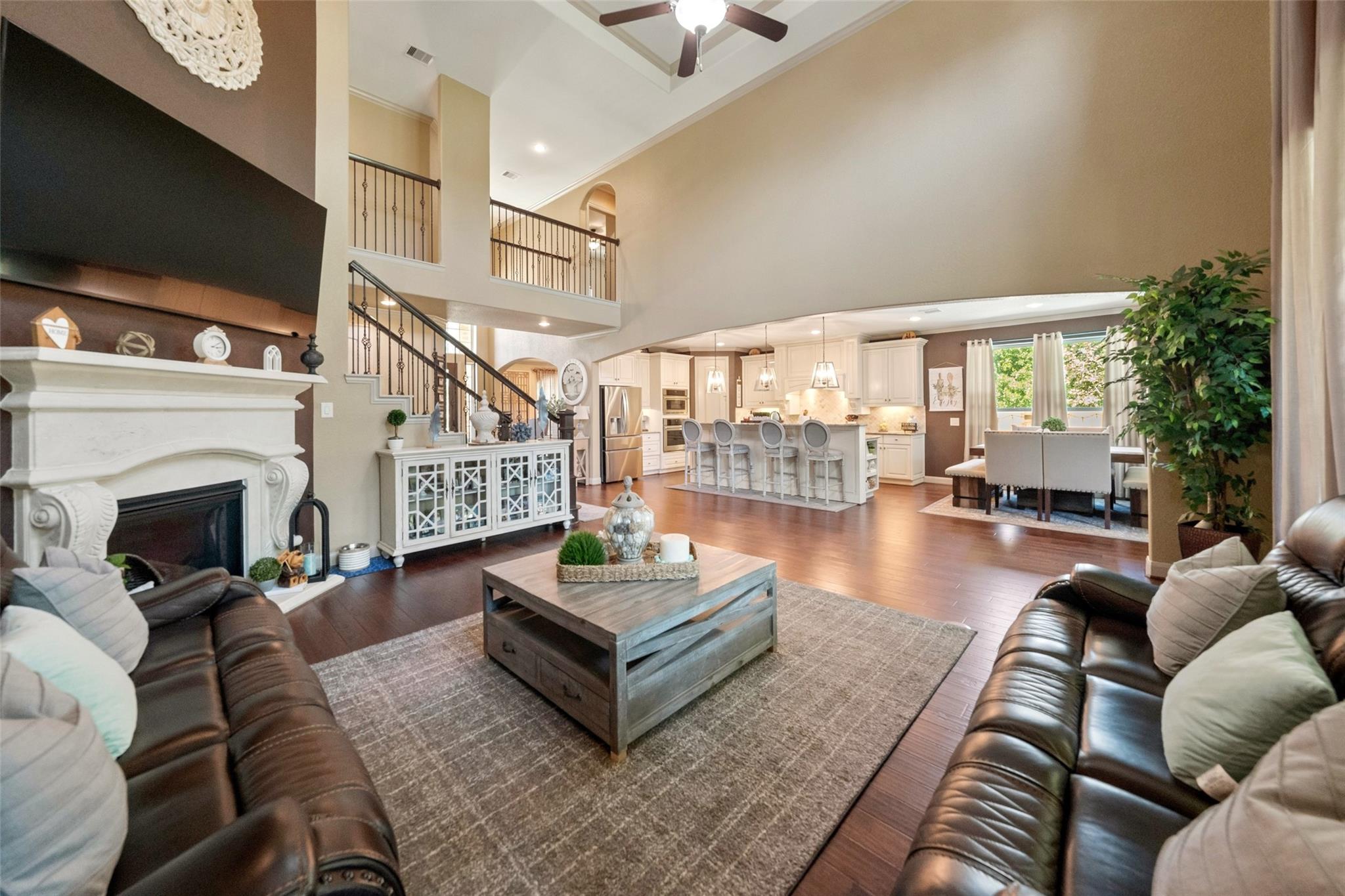 1804 Graystone Hills Court