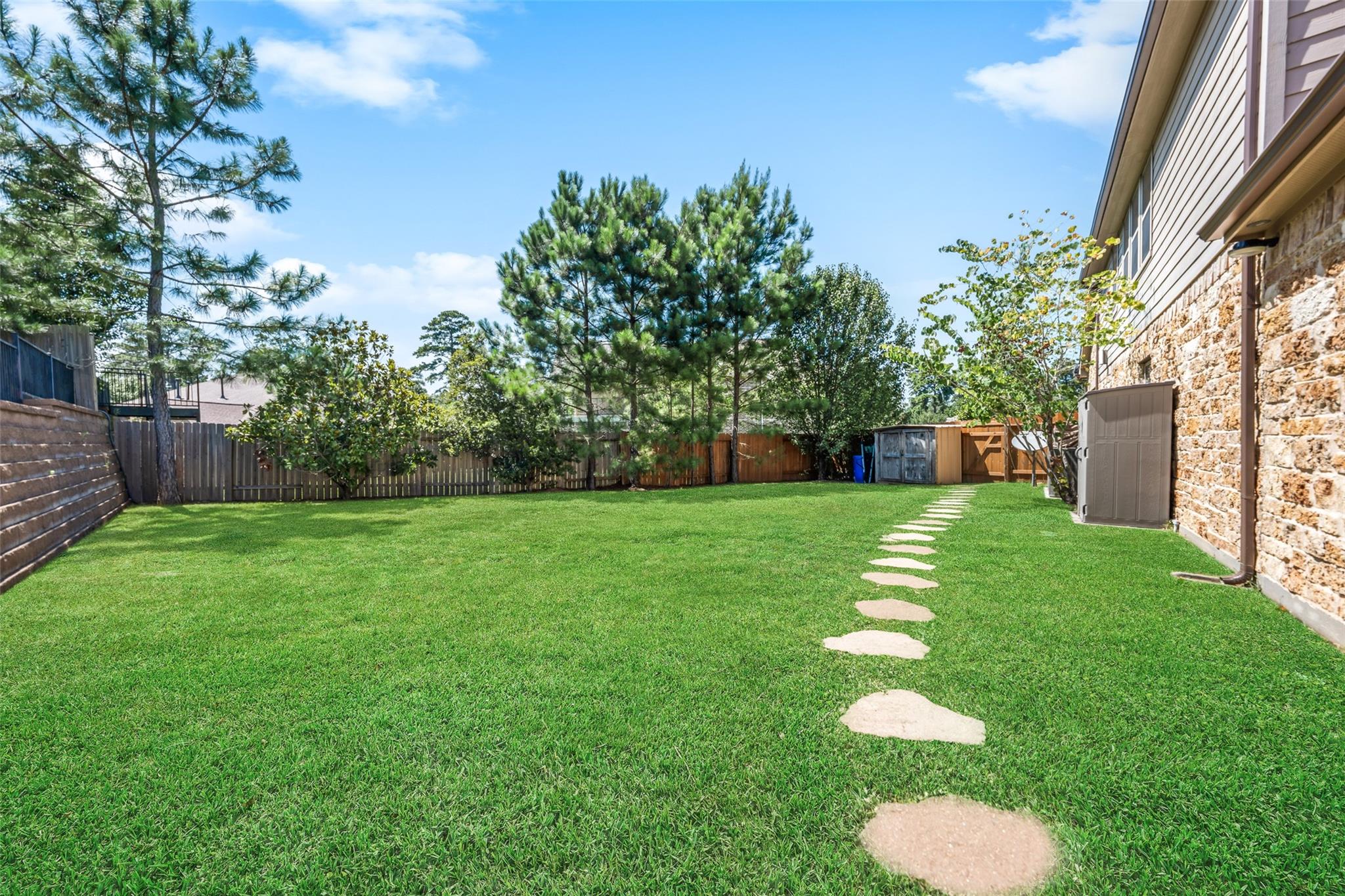 1804 Graystone Hills Court