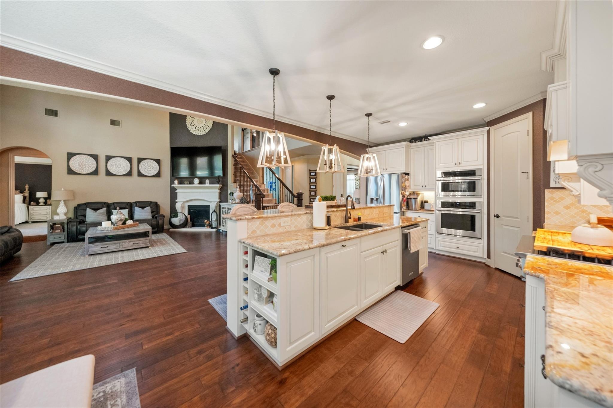 1804 Graystone Hills Court