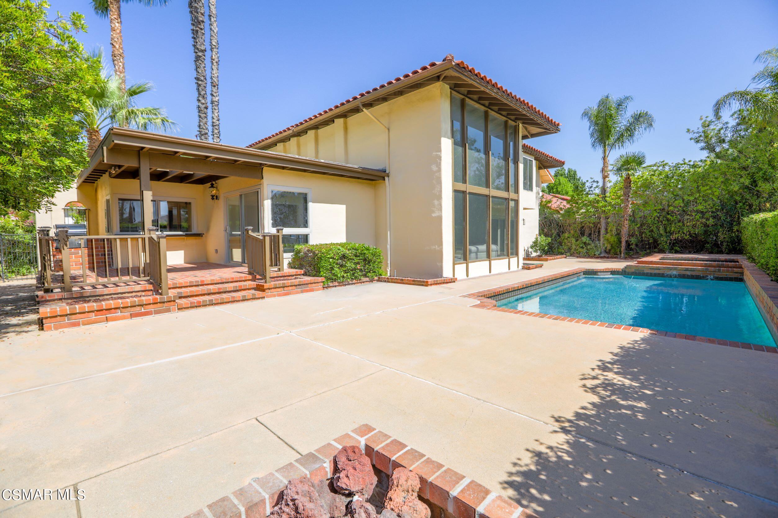 23275 Park Ensenada
