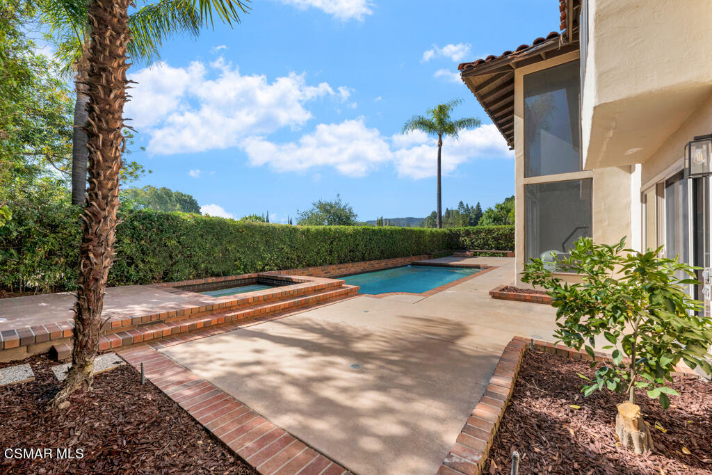 23275 Park Ensenada