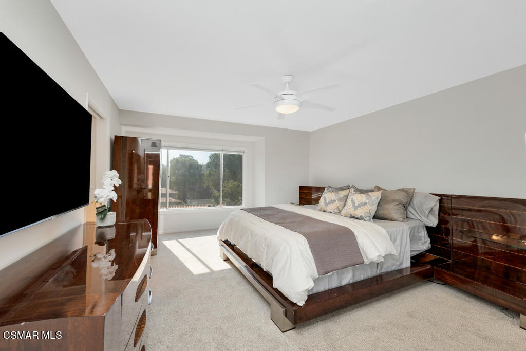 23275 Park Ensenada