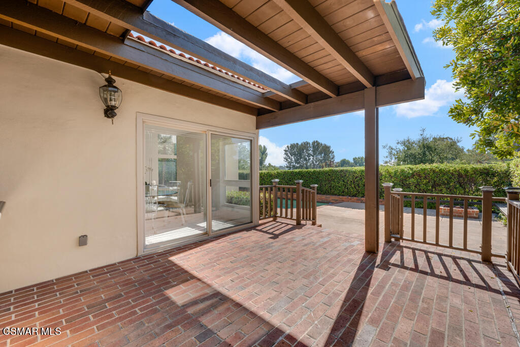 23275 Park Ensenada
