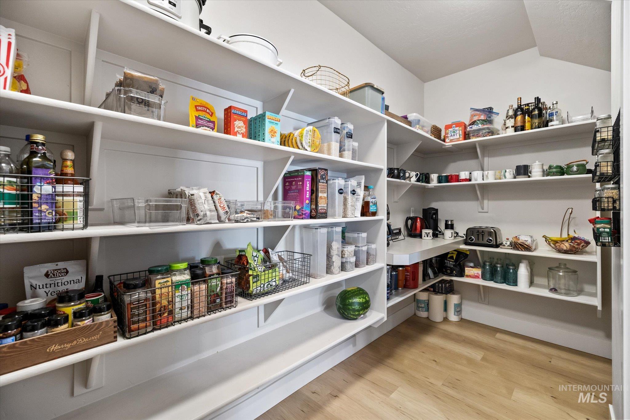 1699 Shoal Point Ave