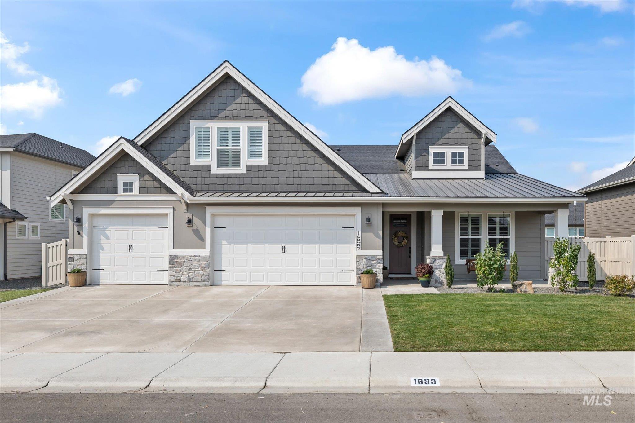 1699 Shoal Point Ave