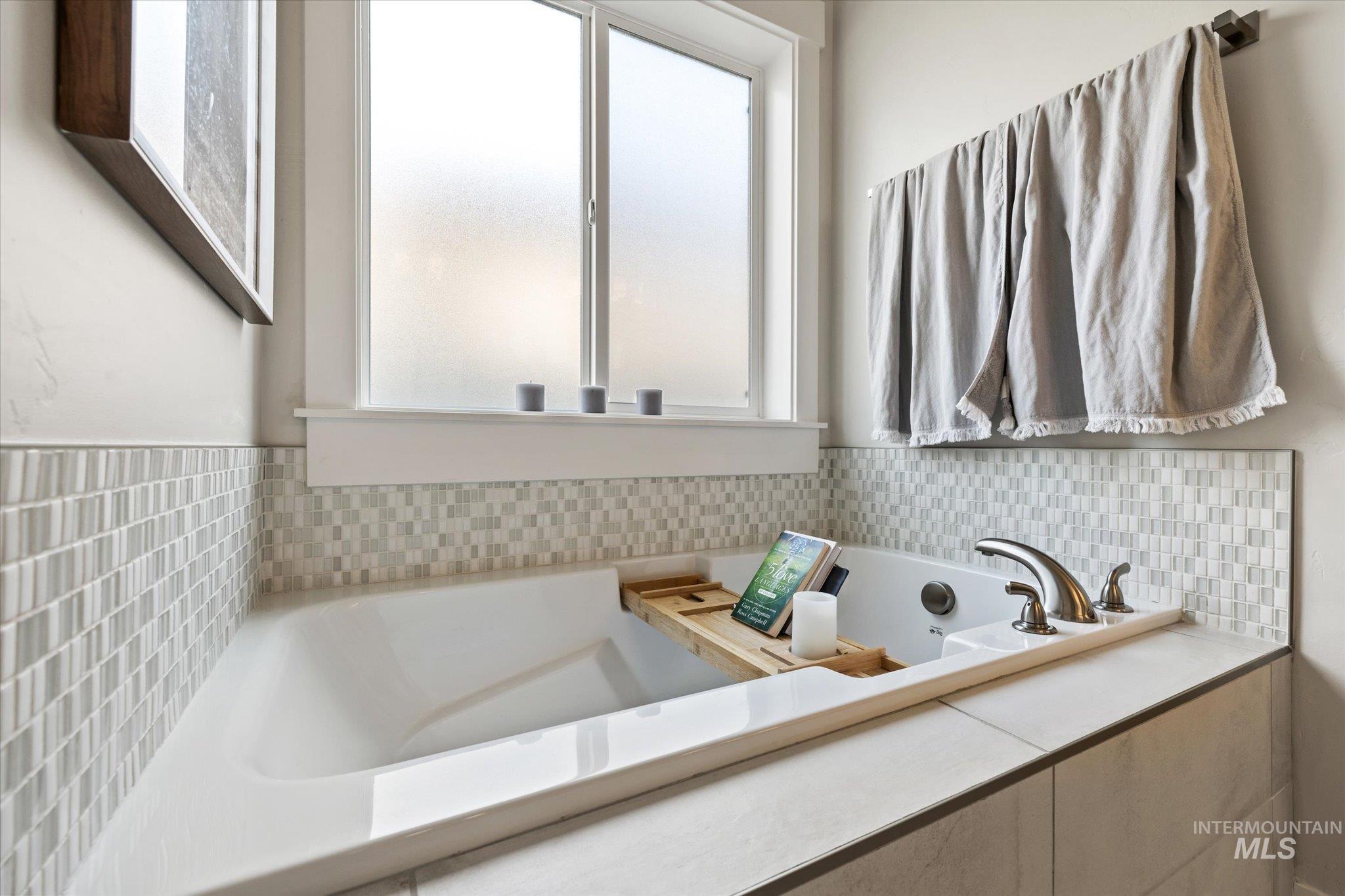 1699 Shoal Point Ave