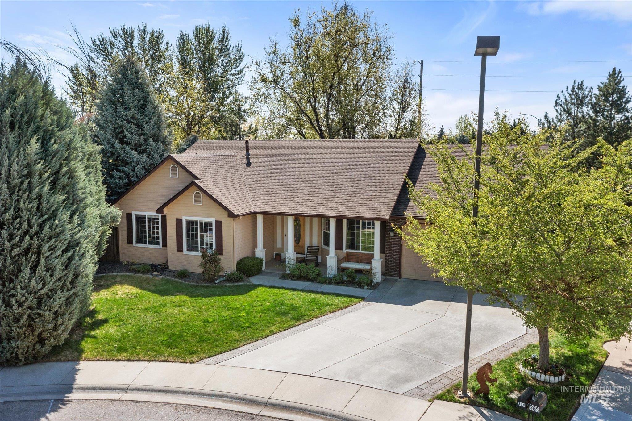 366 S Kestrel Place