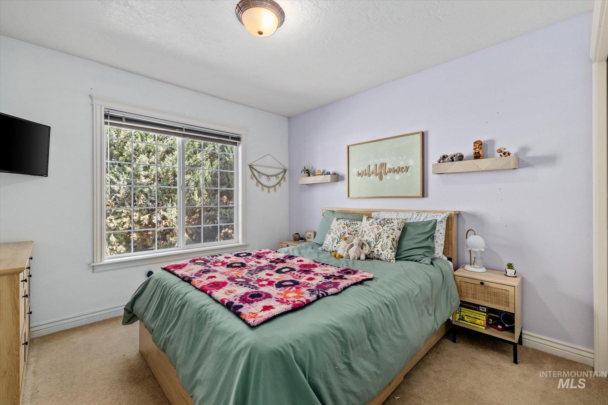 366 S Kestrel Place