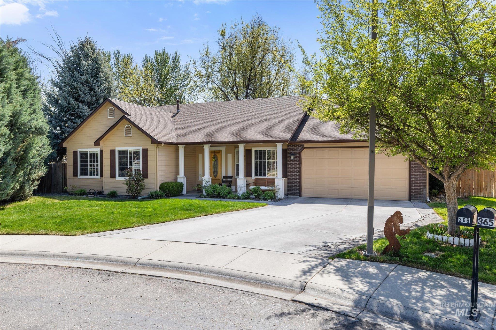 366 S Kestrel Place