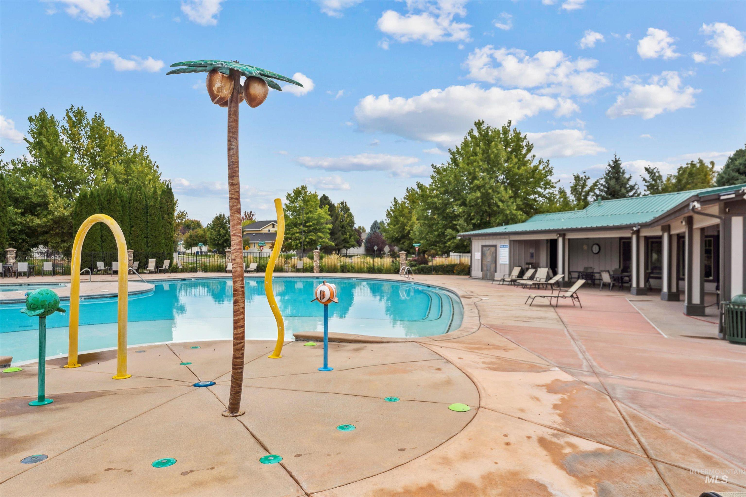 1136 Overland Trail St