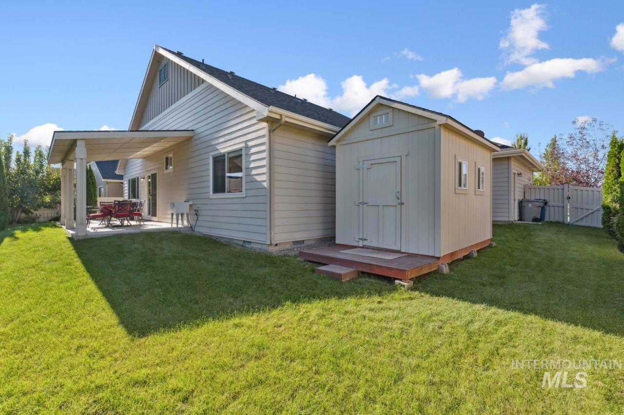 1136 Overland Trail St