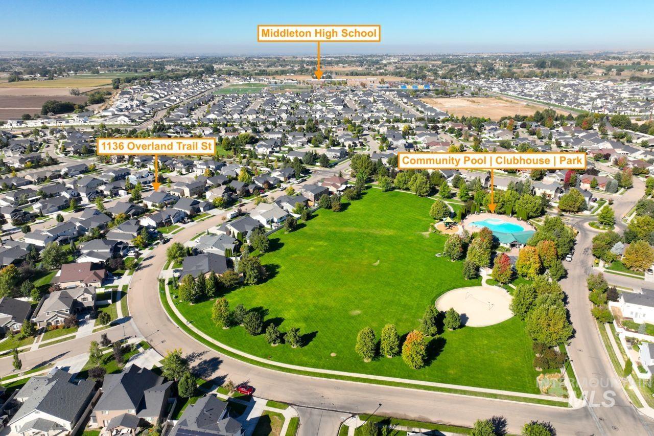 1136 Overland Trail St