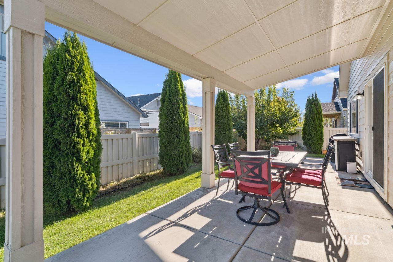 1136 Overland Trail St