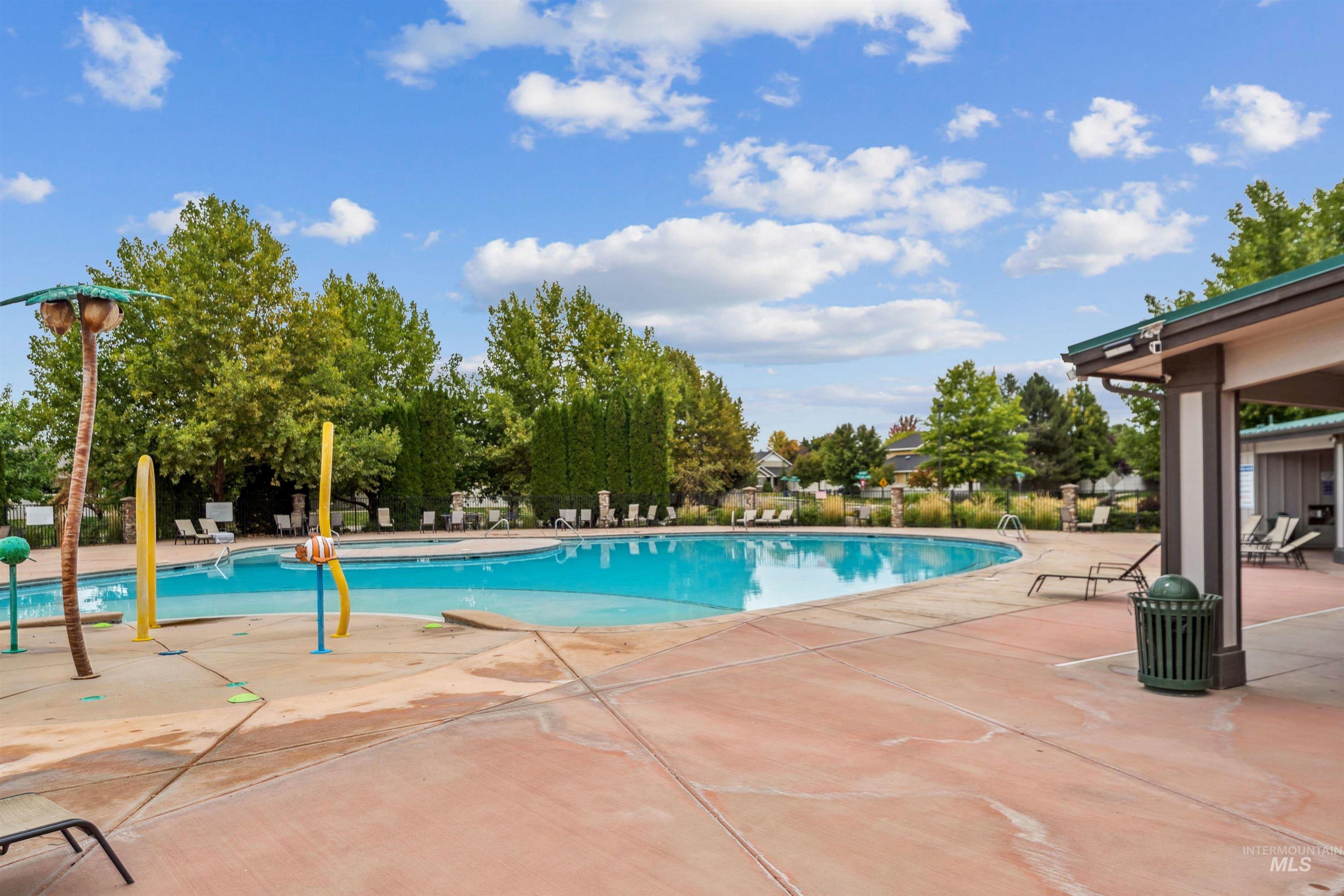 1136 Overland Trail St