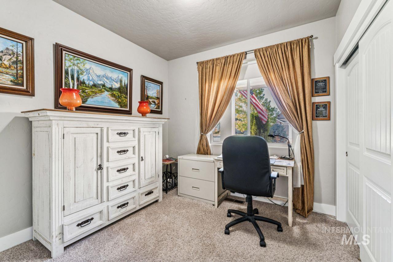 1136 Overland Trail St