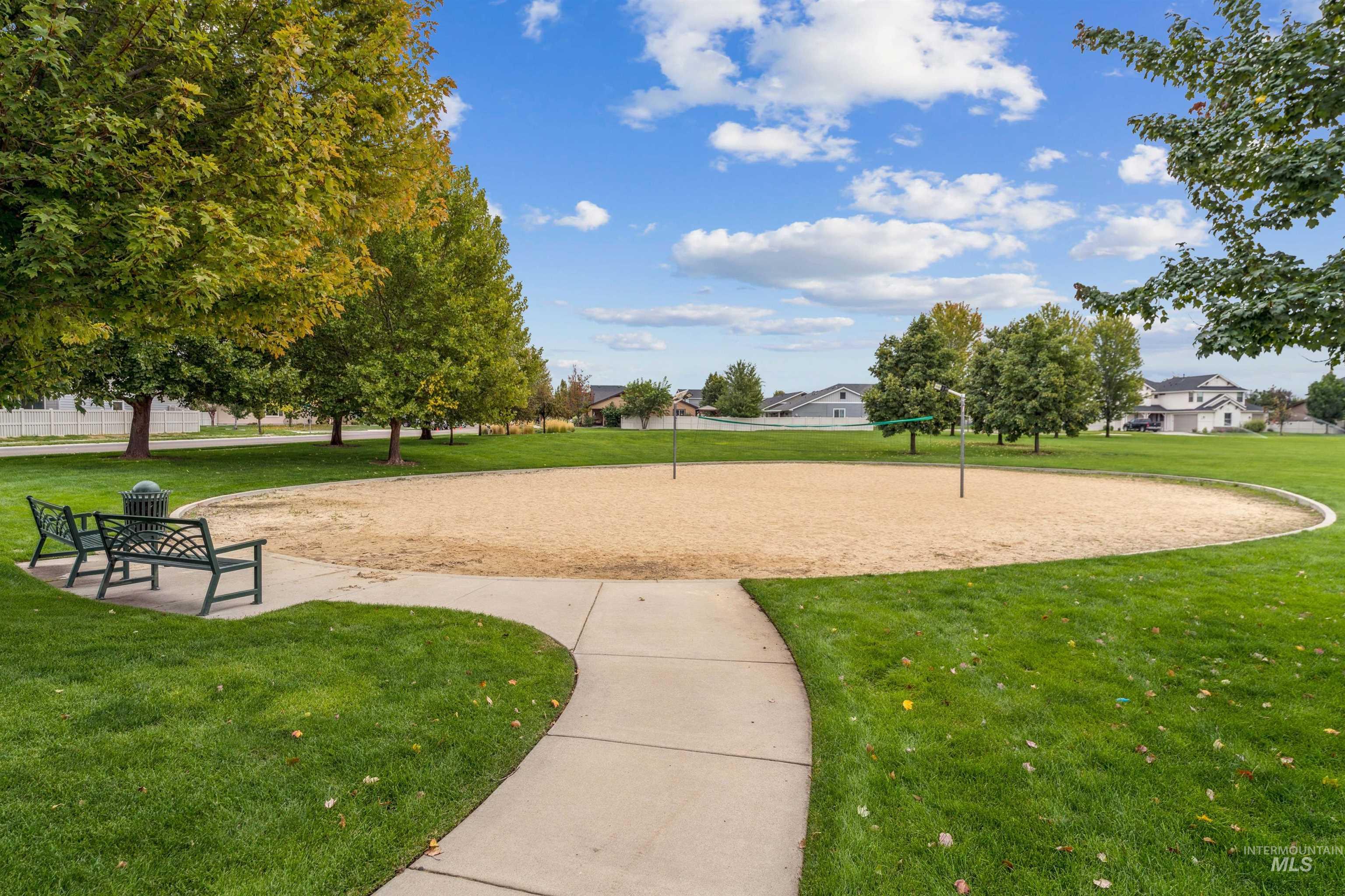 1136 Overland Trail St