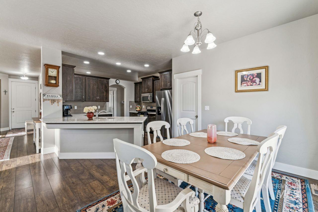 1136 Overland Trail St