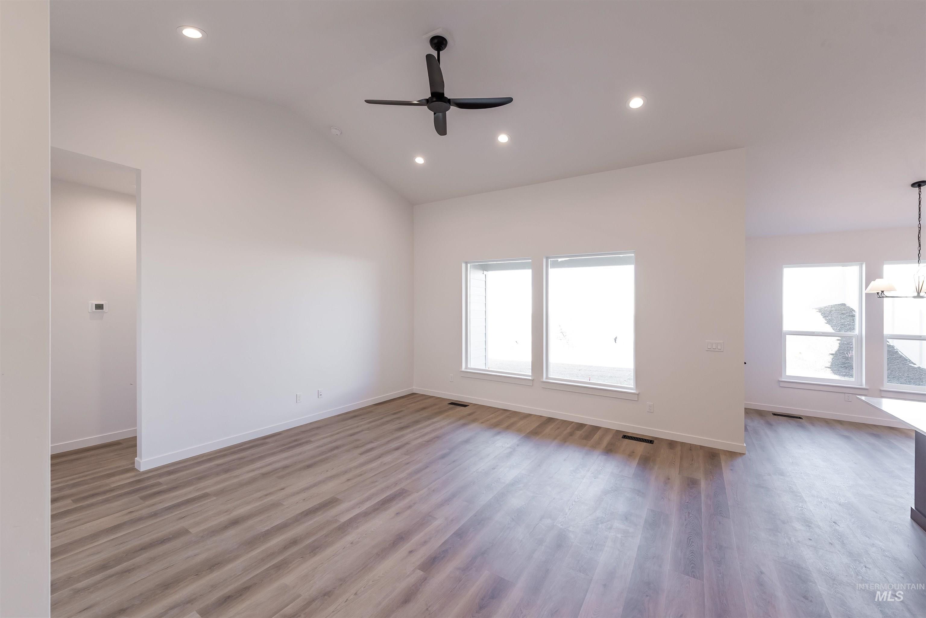 380 S Bumper Way