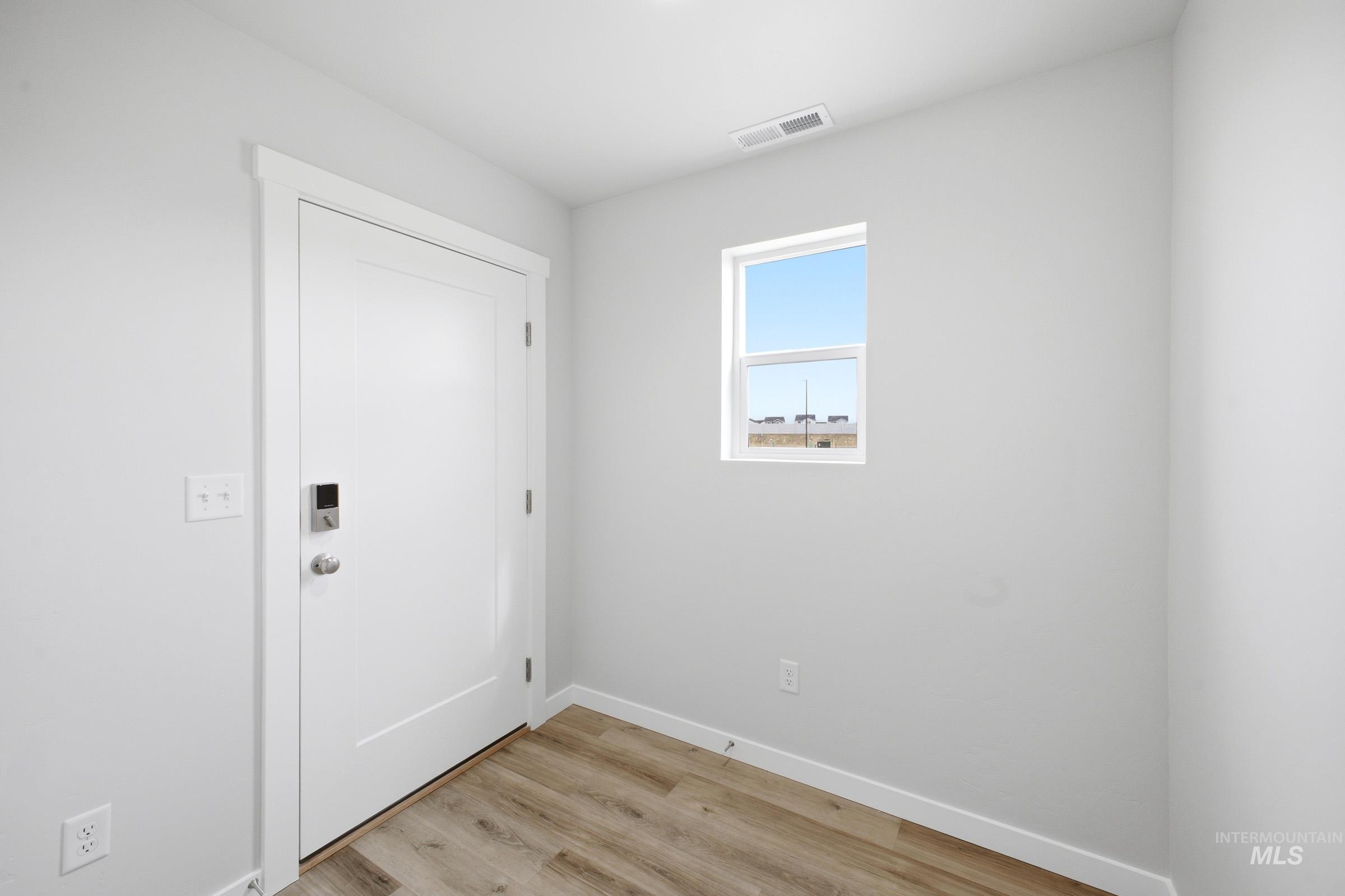 1500 W Braden Dr
