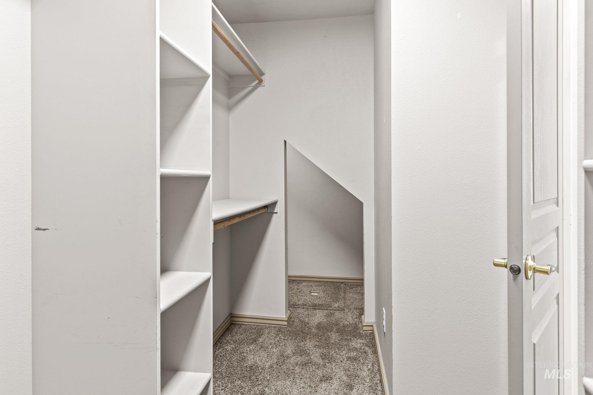14940 Alkmaar St