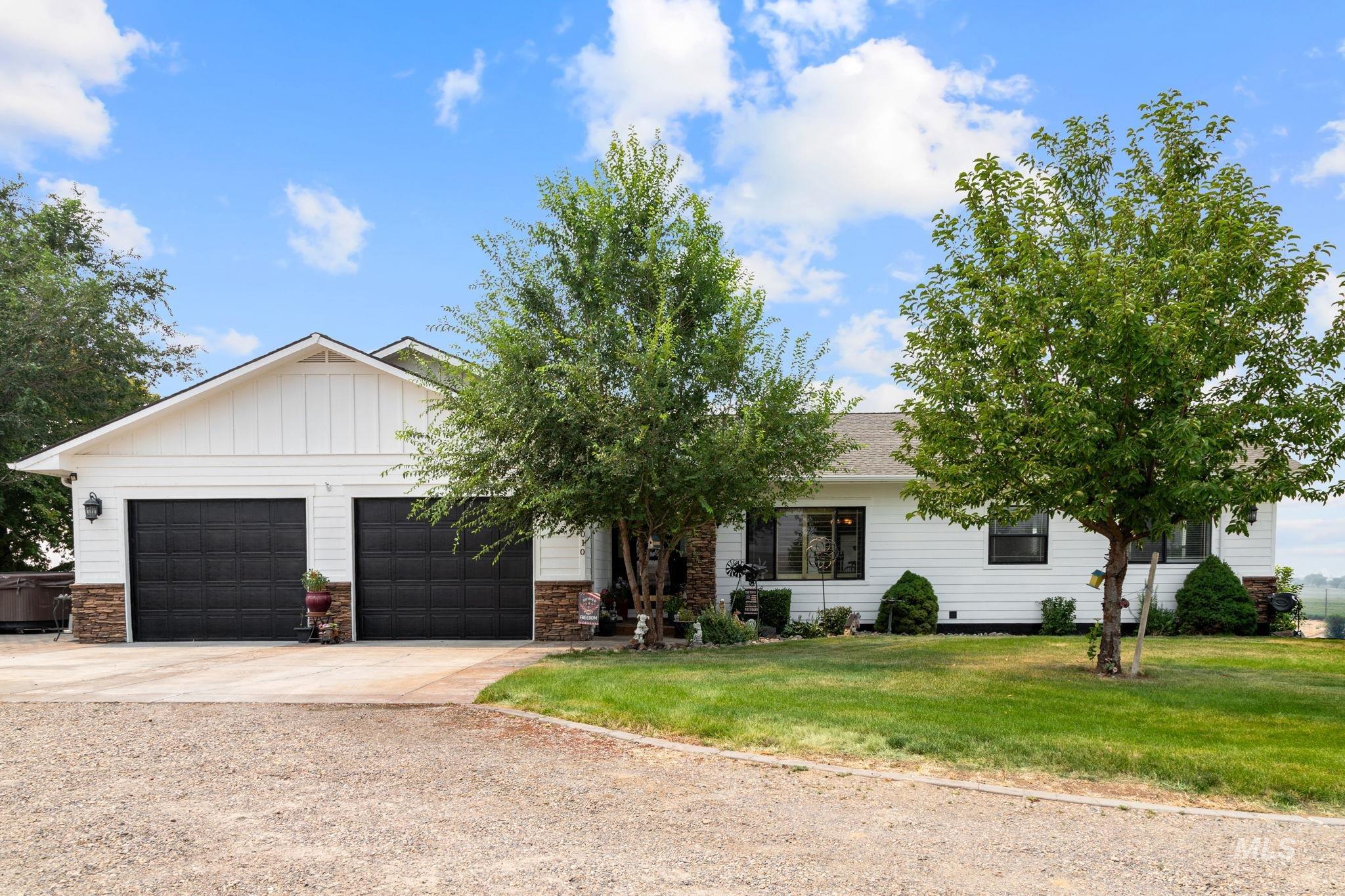 4010 Elmore Rd