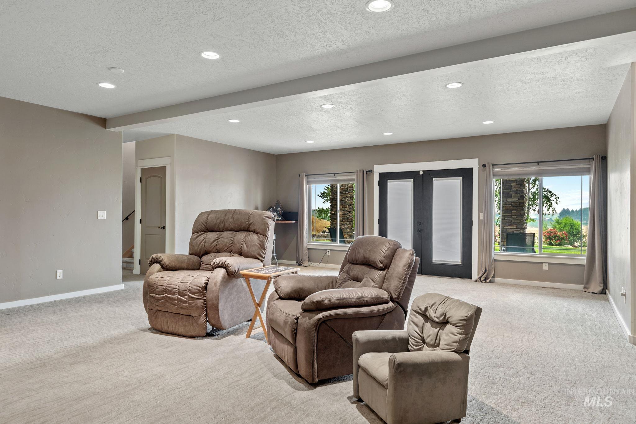 4010 Elmore Rd