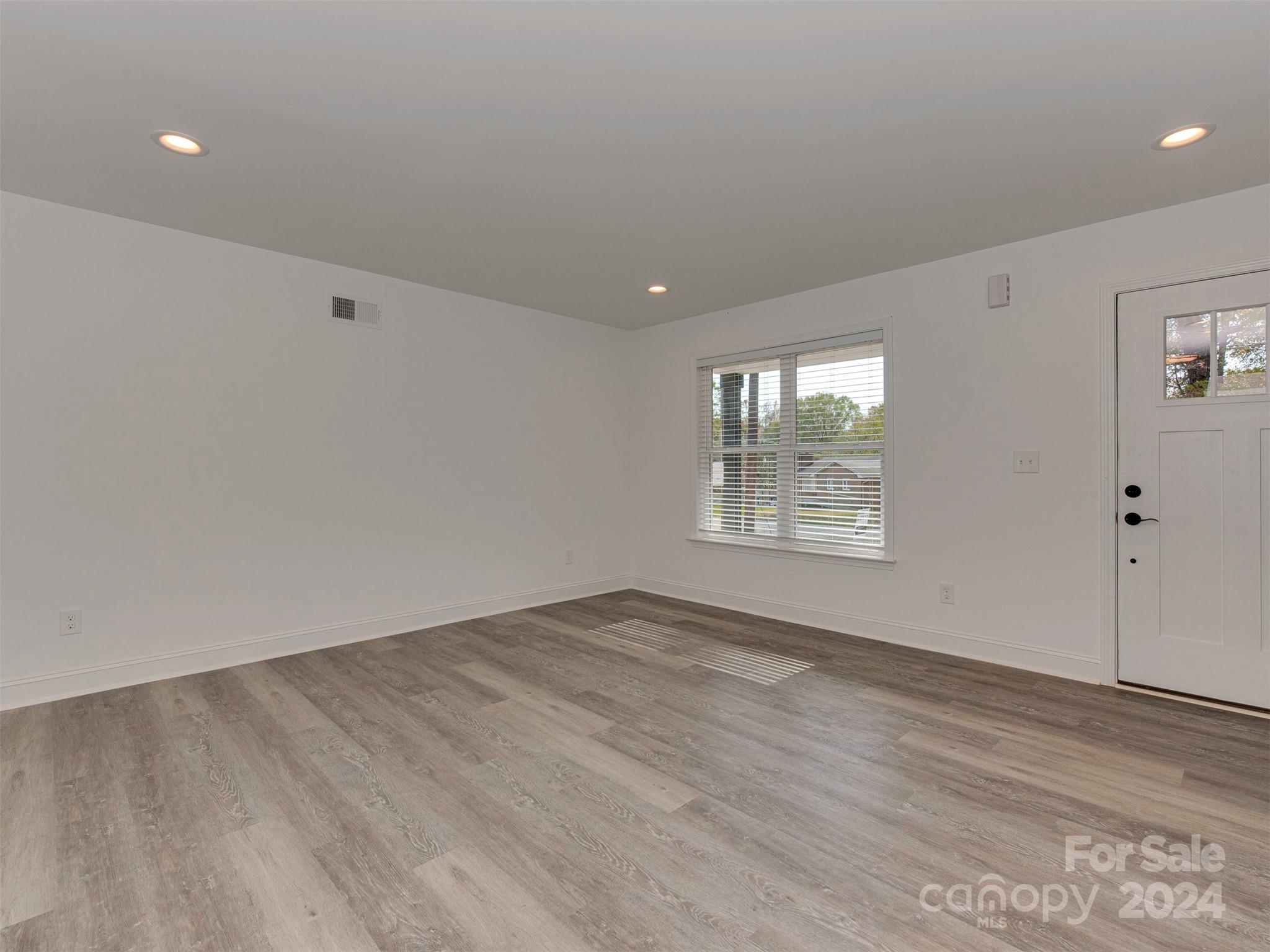 405 Caroline Avenue