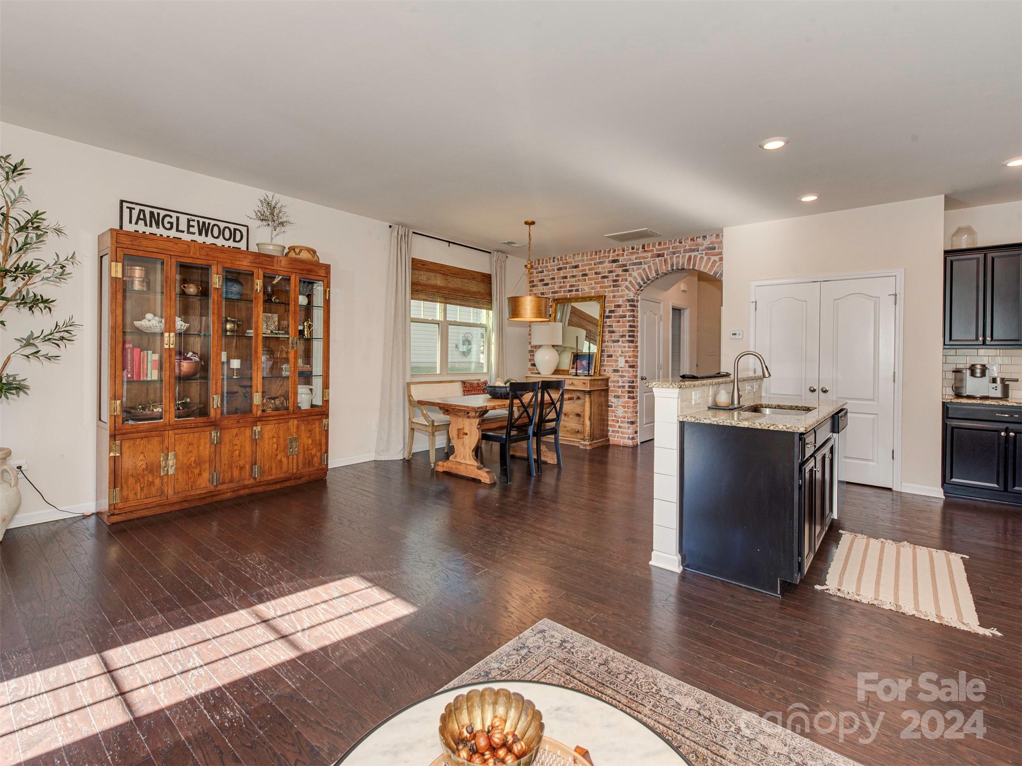 4023 Black Walnut Way