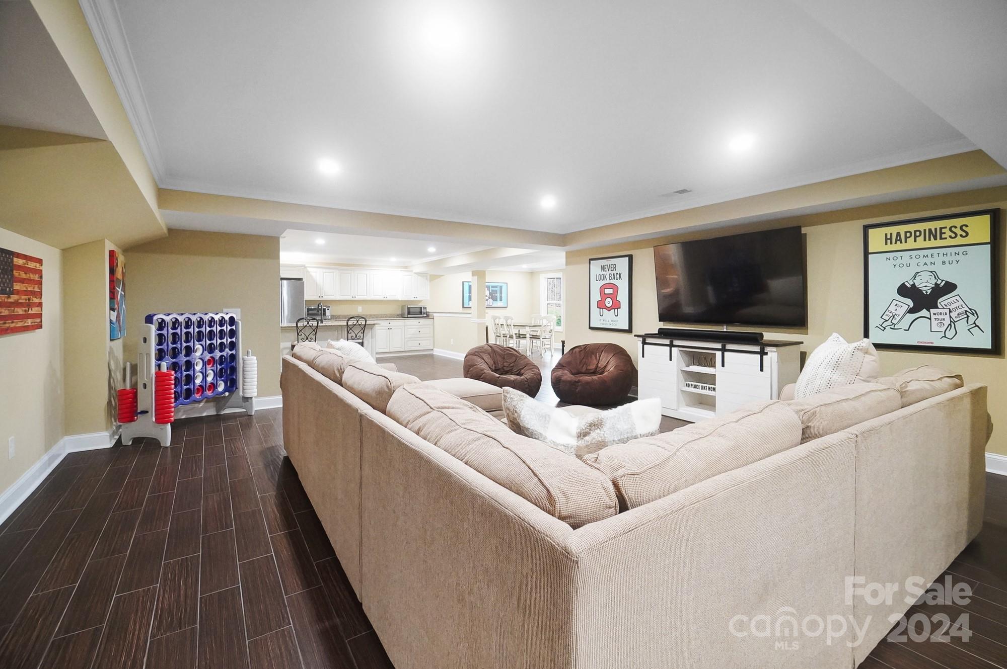 209 Claridge Court