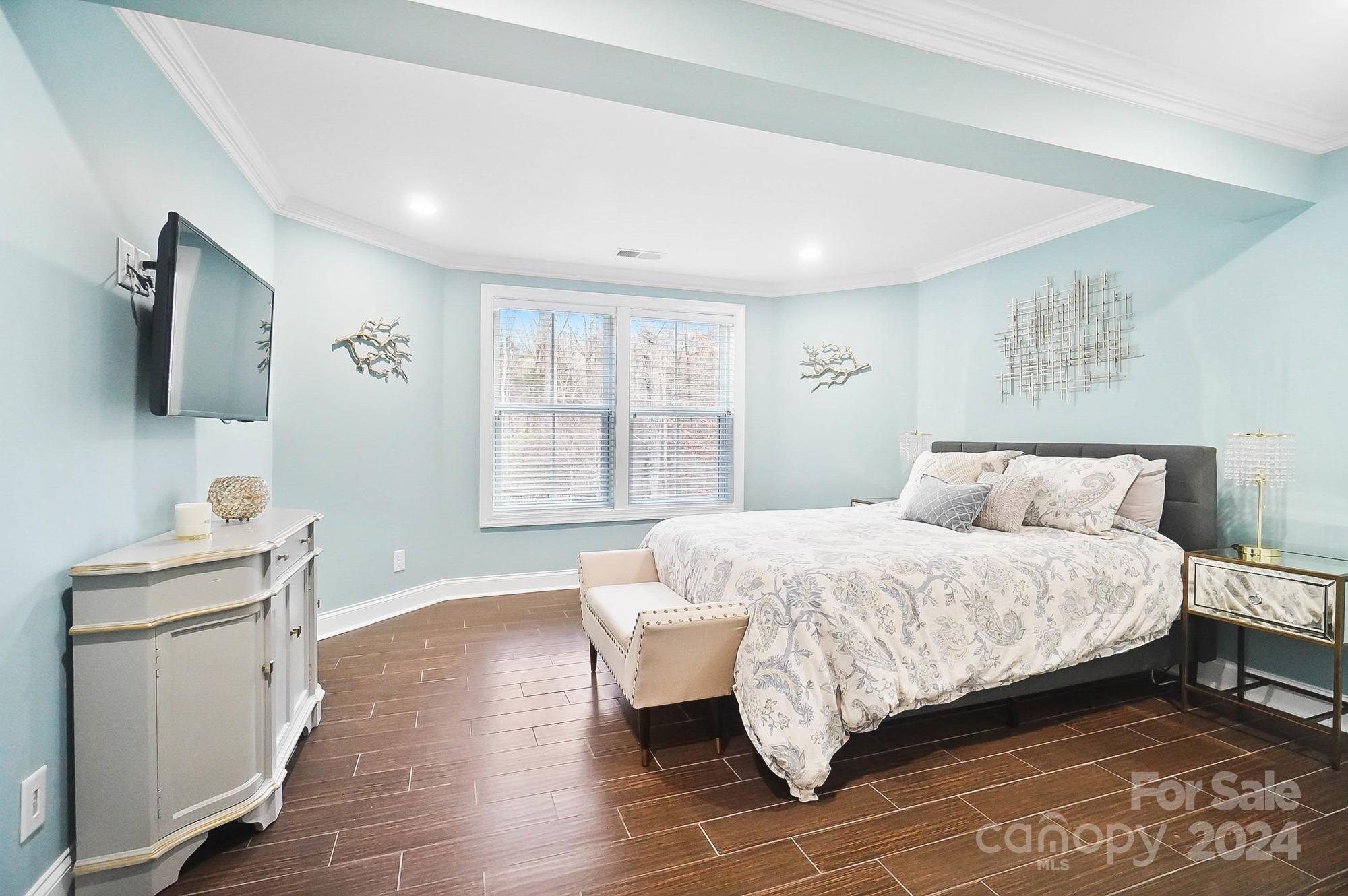 209 Claridge Court