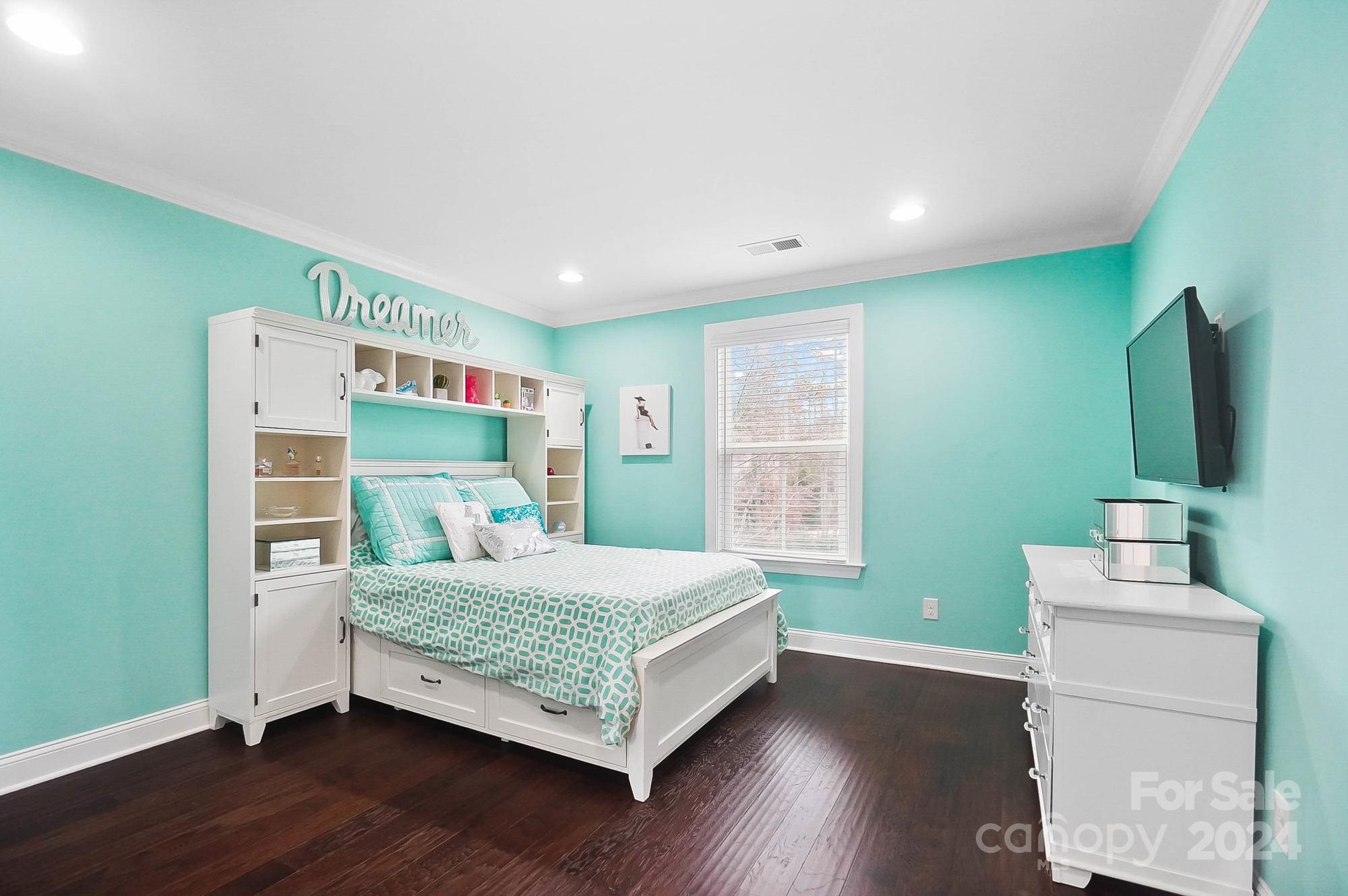 209 Claridge Court