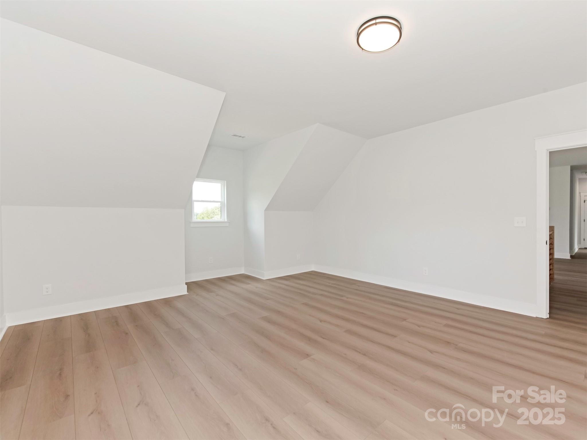 5105 Tom Starnes Road