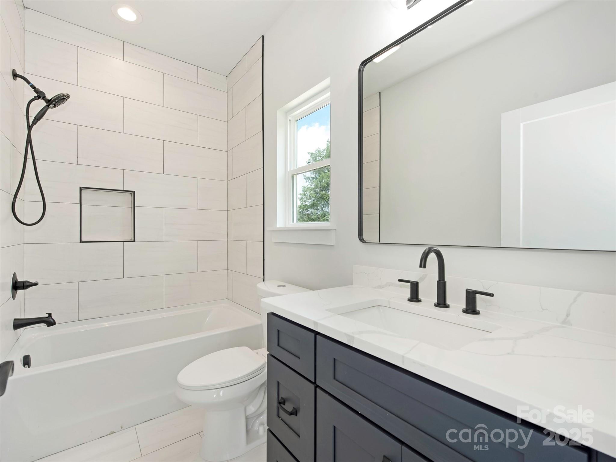 5105 Tom Starnes Road