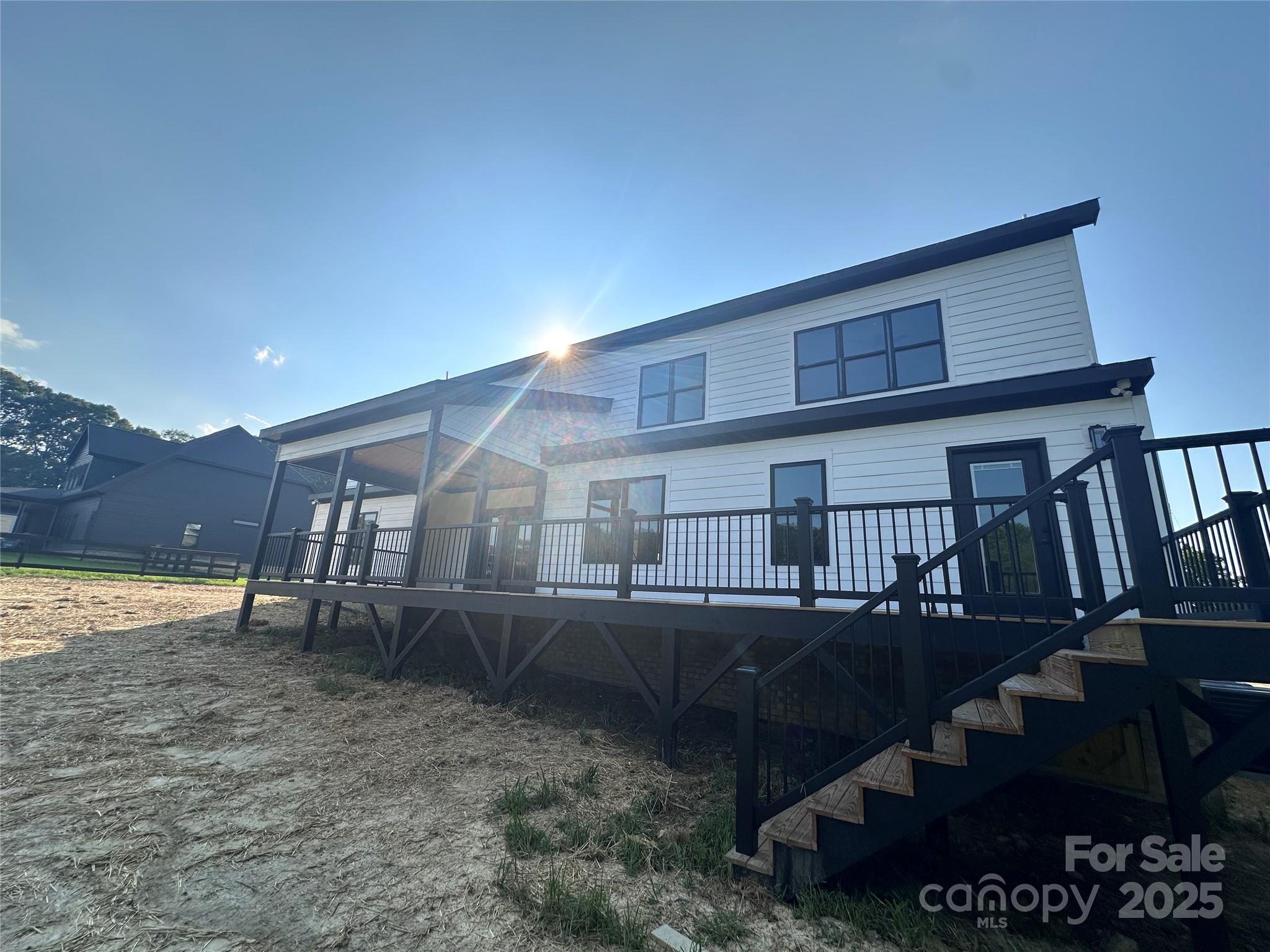 5105 Tom Starnes Road