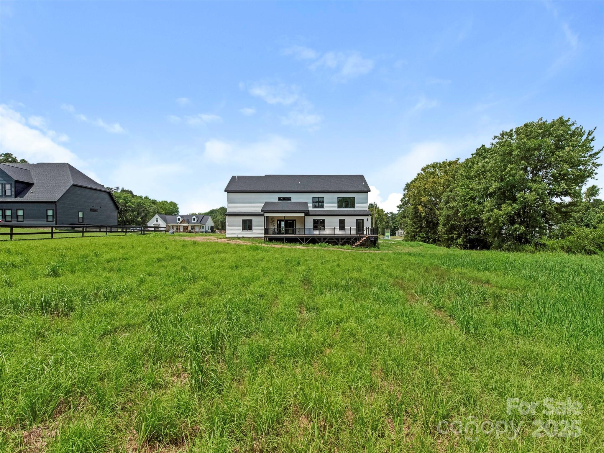 5105 Tom Starnes Road