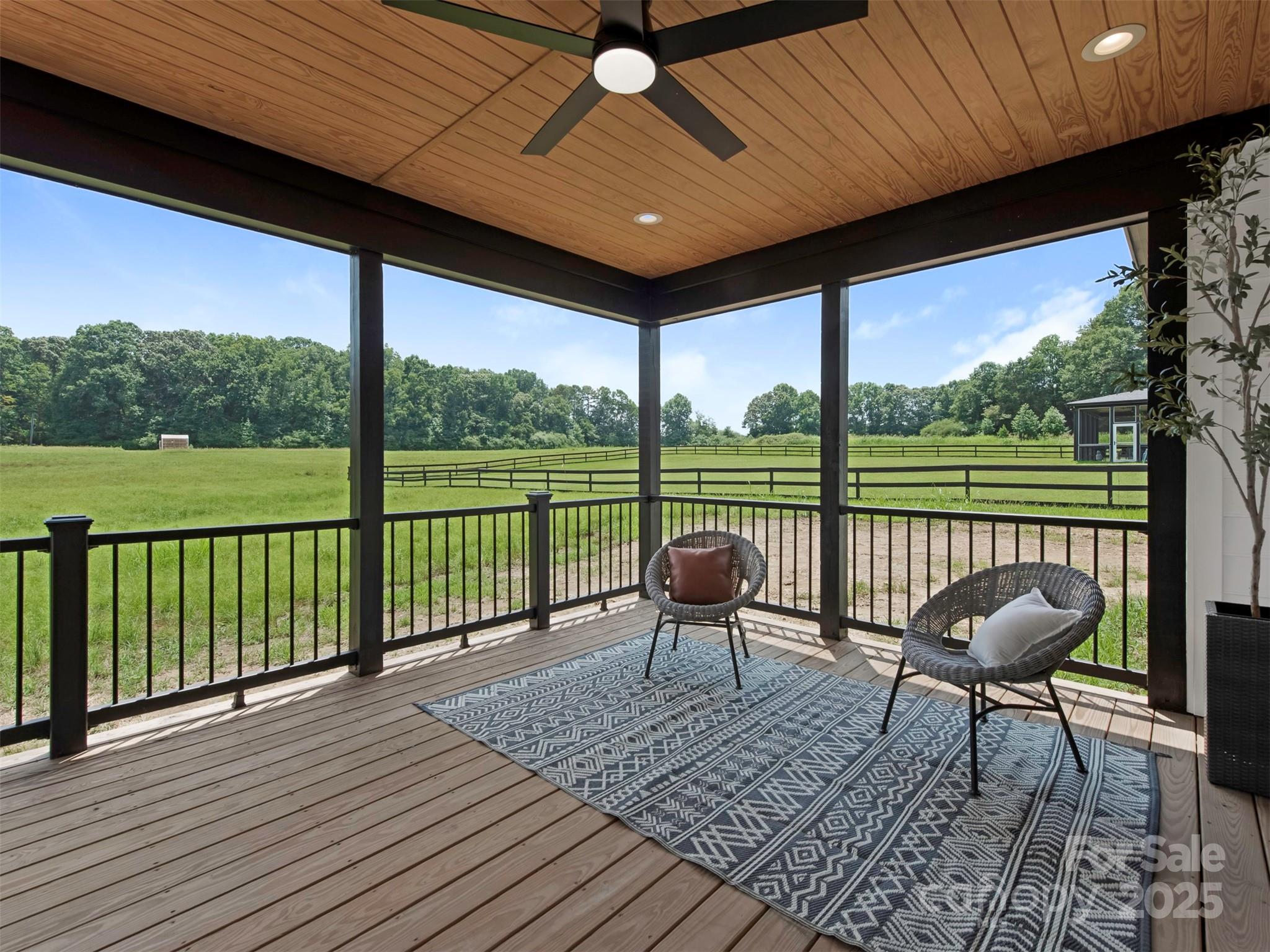 5105 Tom Starnes Road