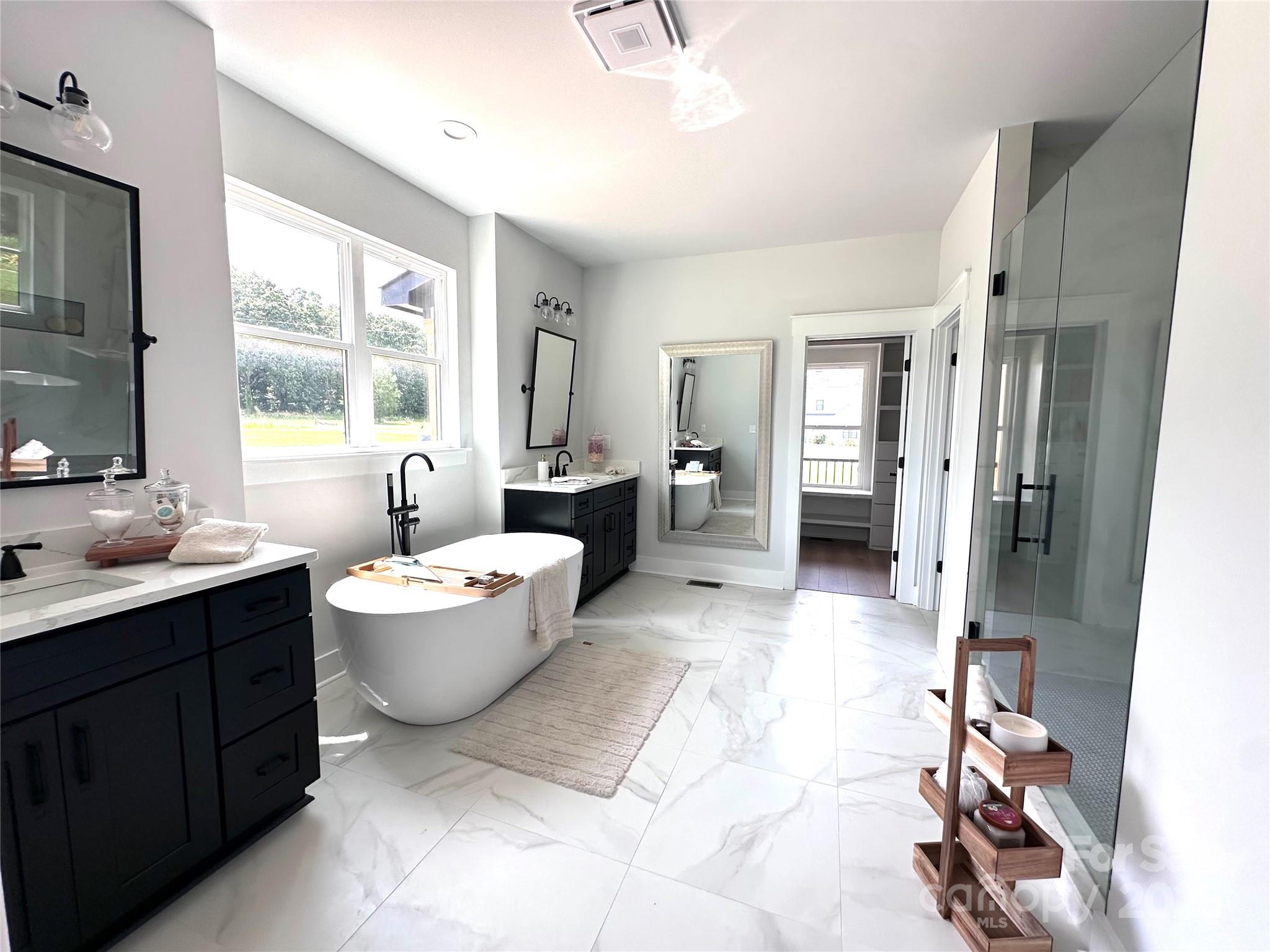 5105 Tom Starnes Road