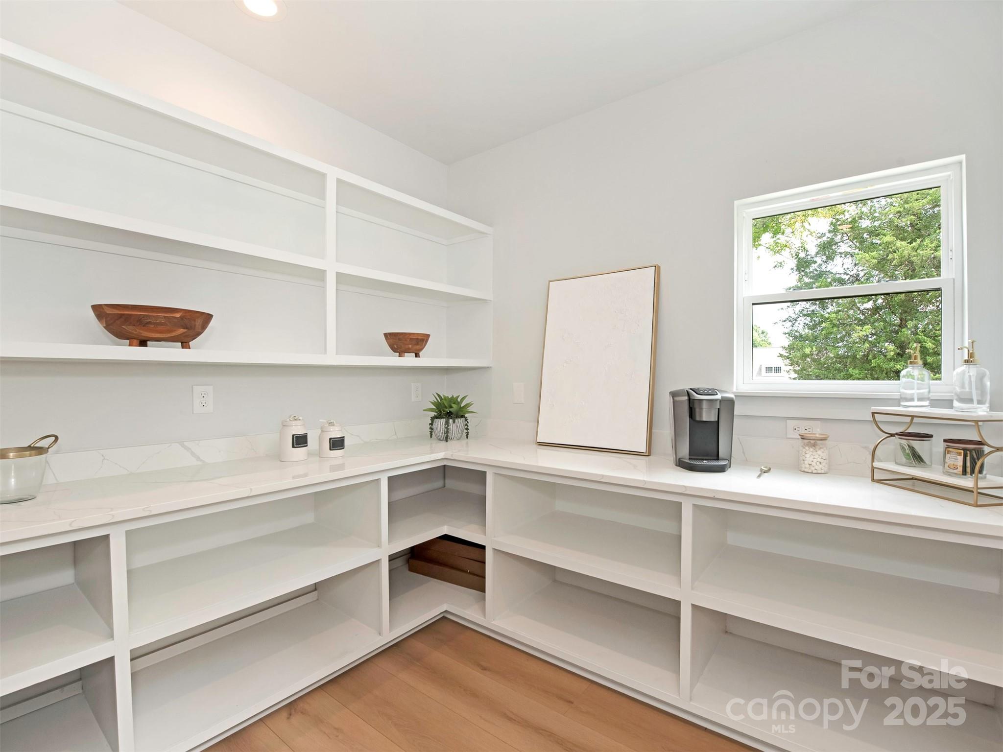 5105 Tom Starnes Road