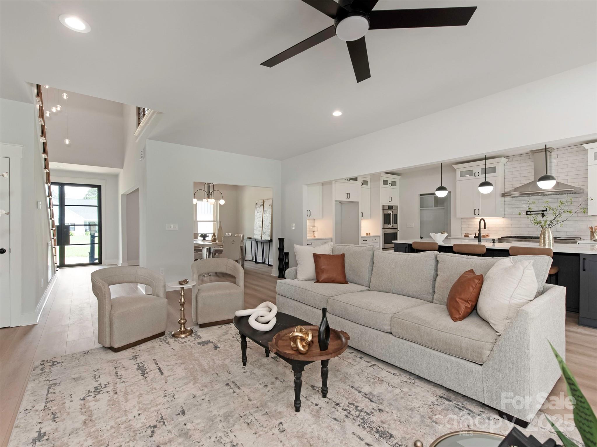 5105 Tom Starnes Road