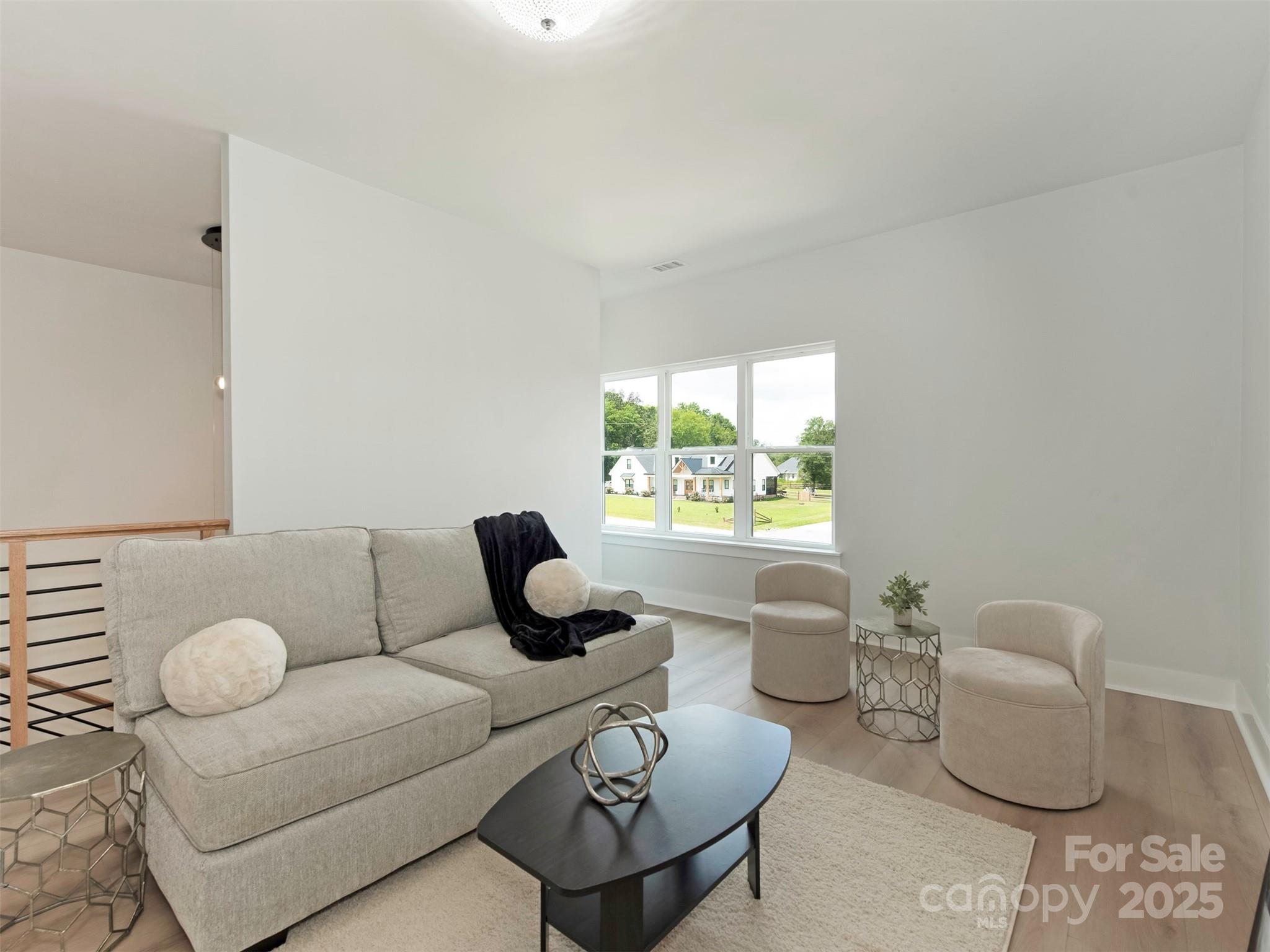 5105 Tom Starnes Road