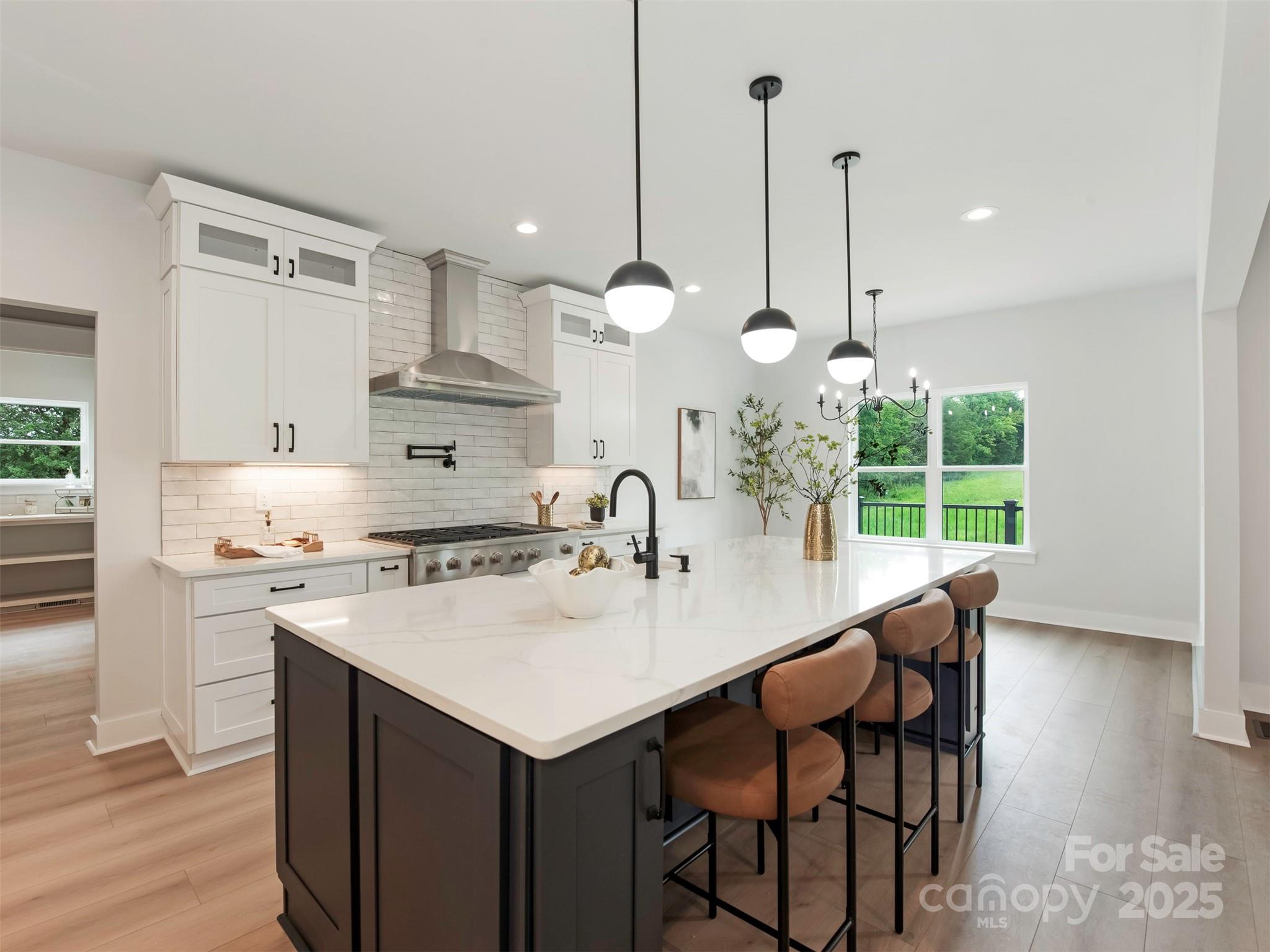 5105 Tom Starnes Road