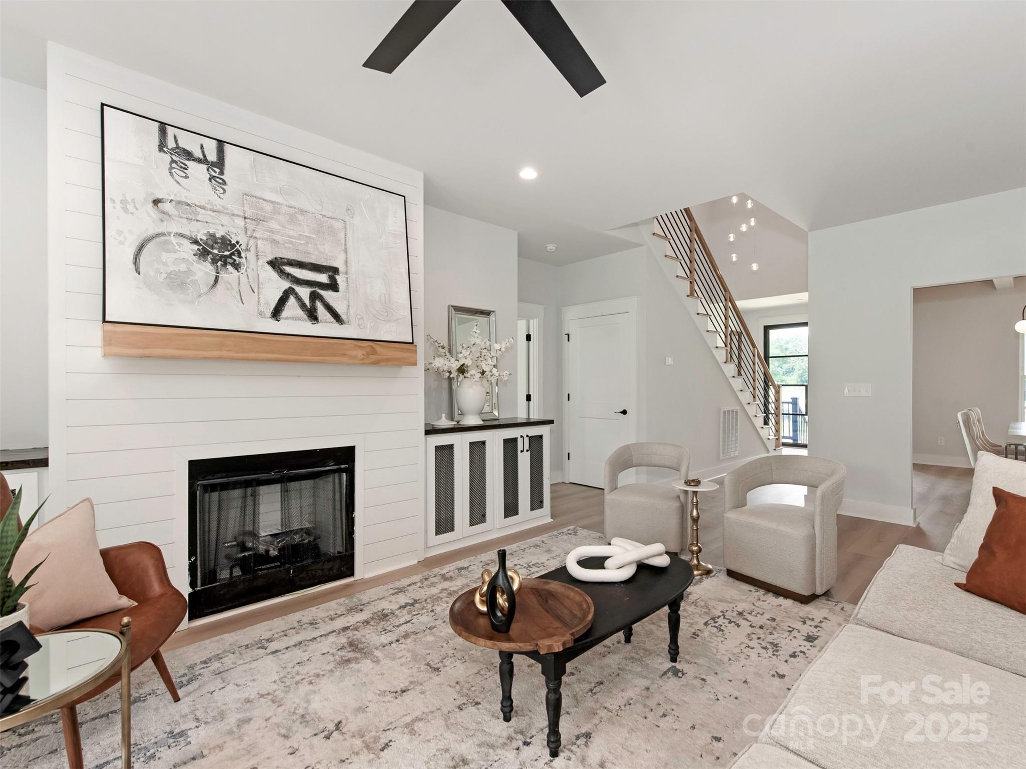 5105 Tom Starnes Road