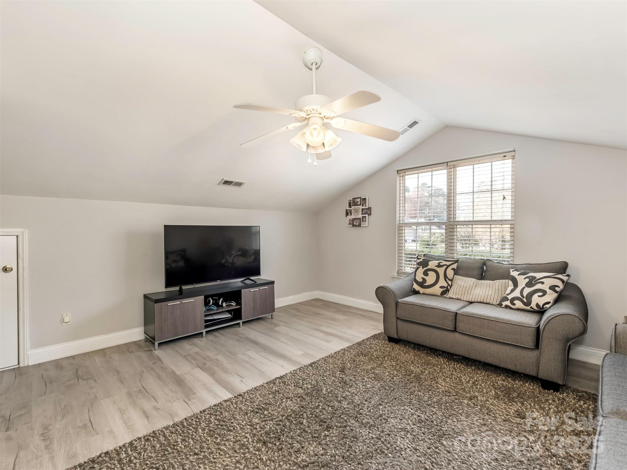 1103 Slate Ridge Road