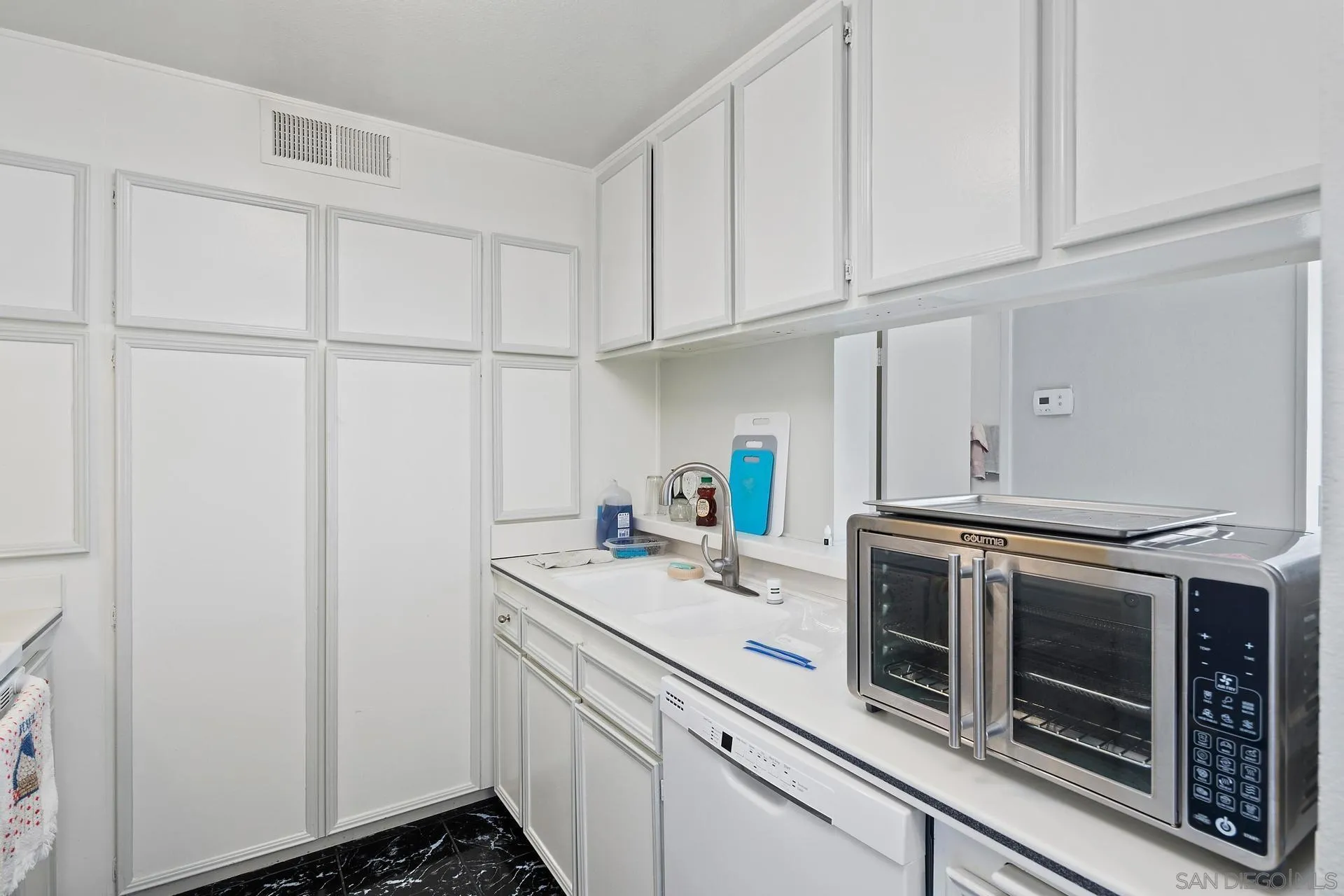 5702 Baltimore Drive Unit 255