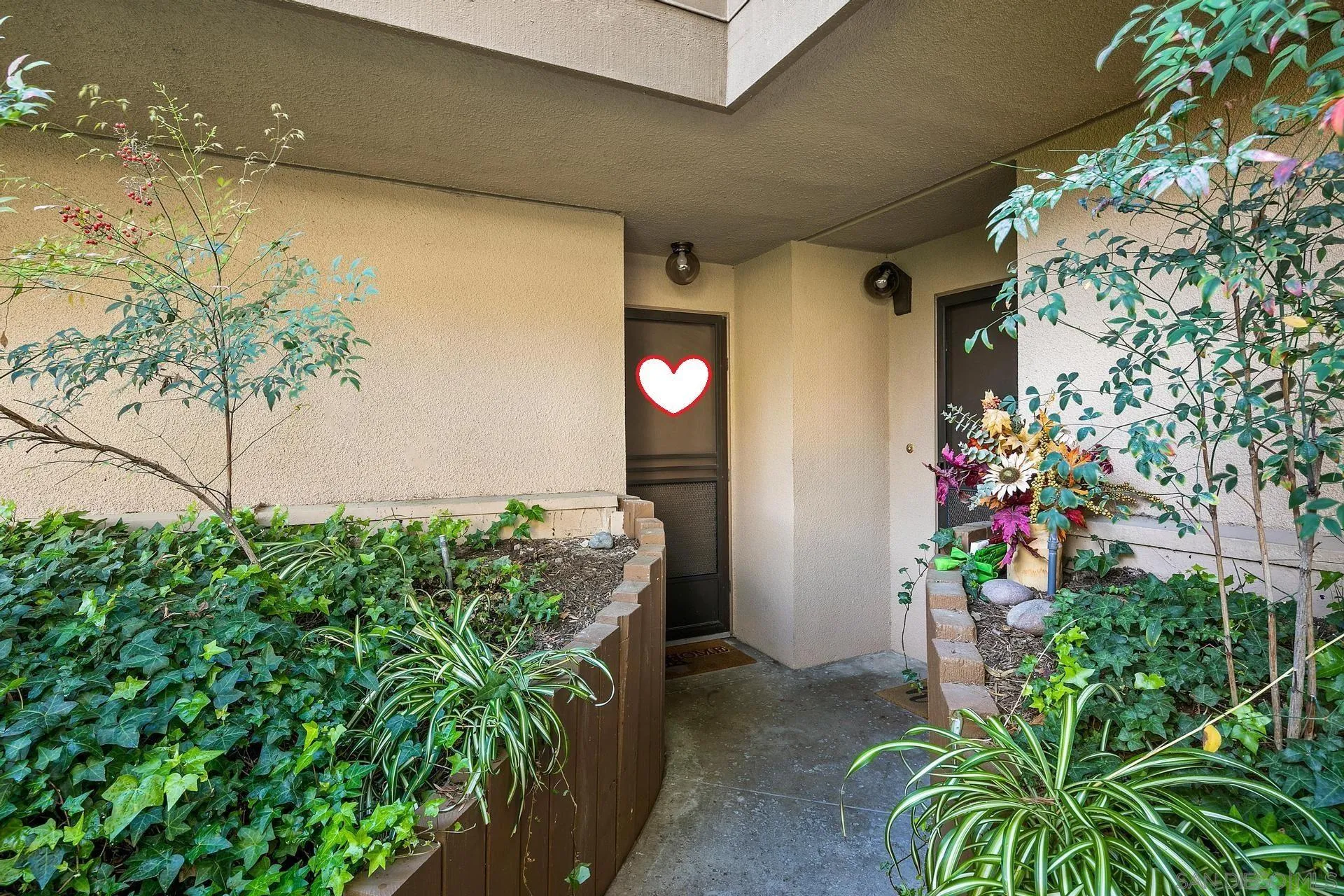 5702 Baltimore Drive Unit 255