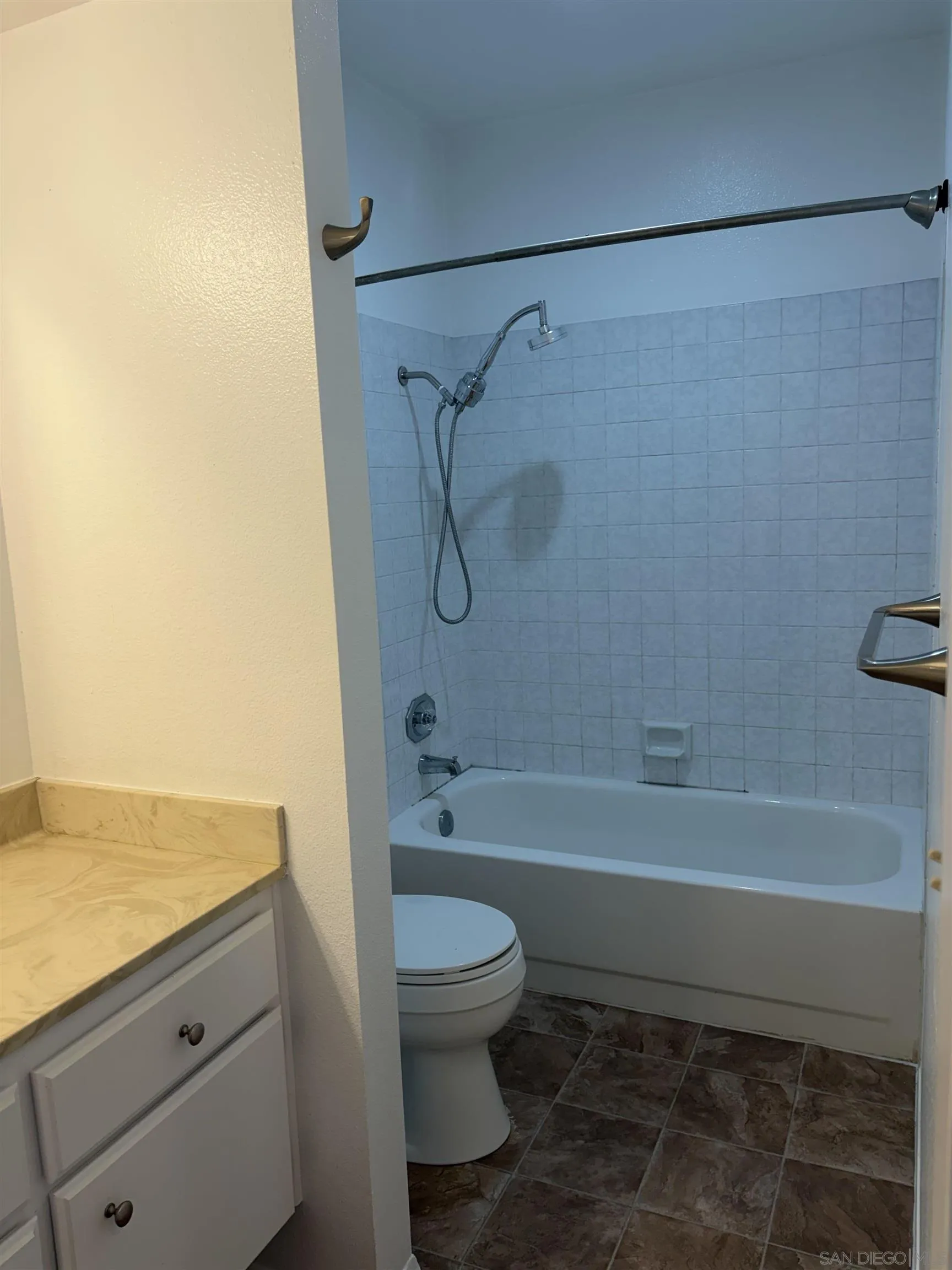 3098 Rue Dorleans Unit 325