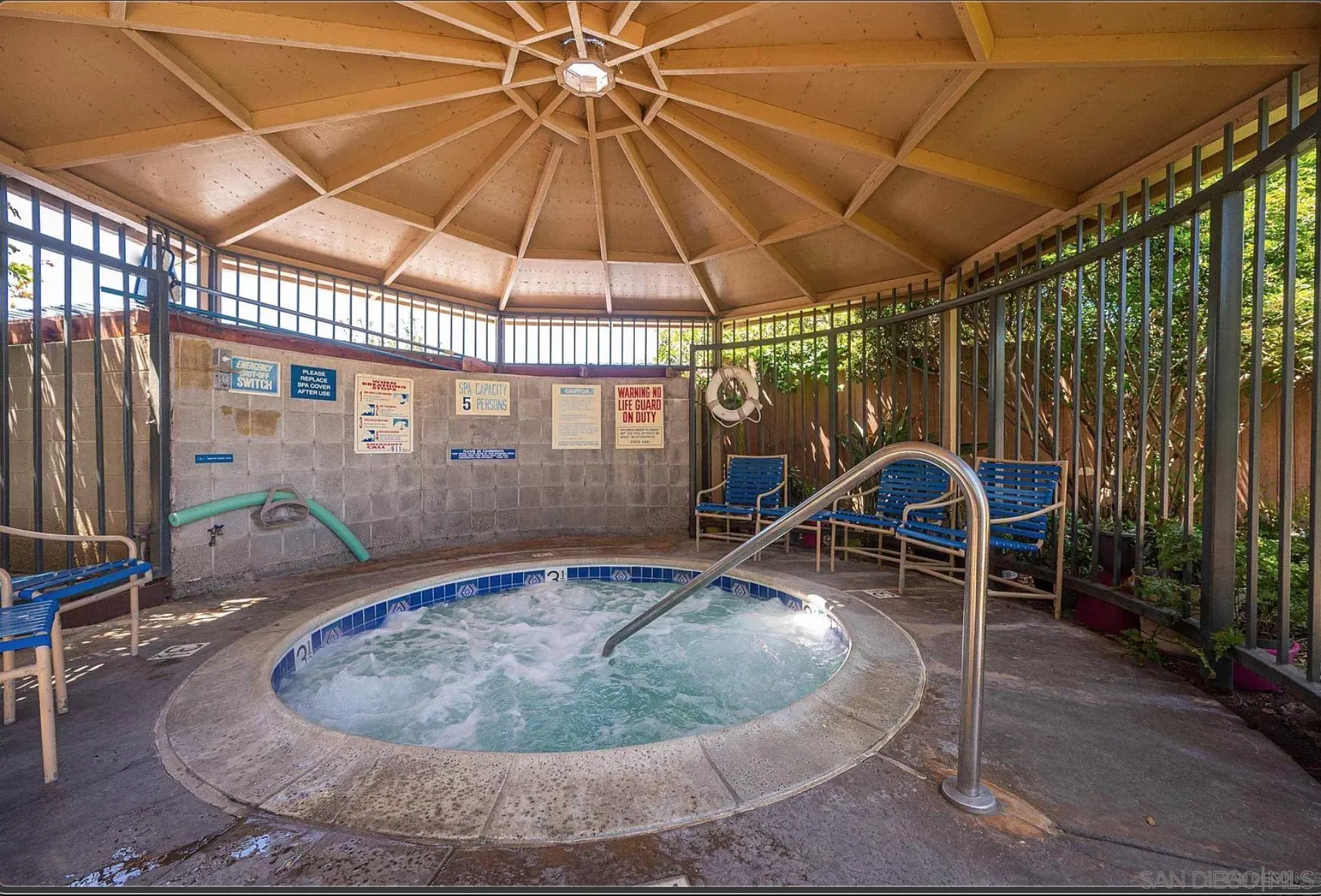 3098 Rue Dorleans Unit 325