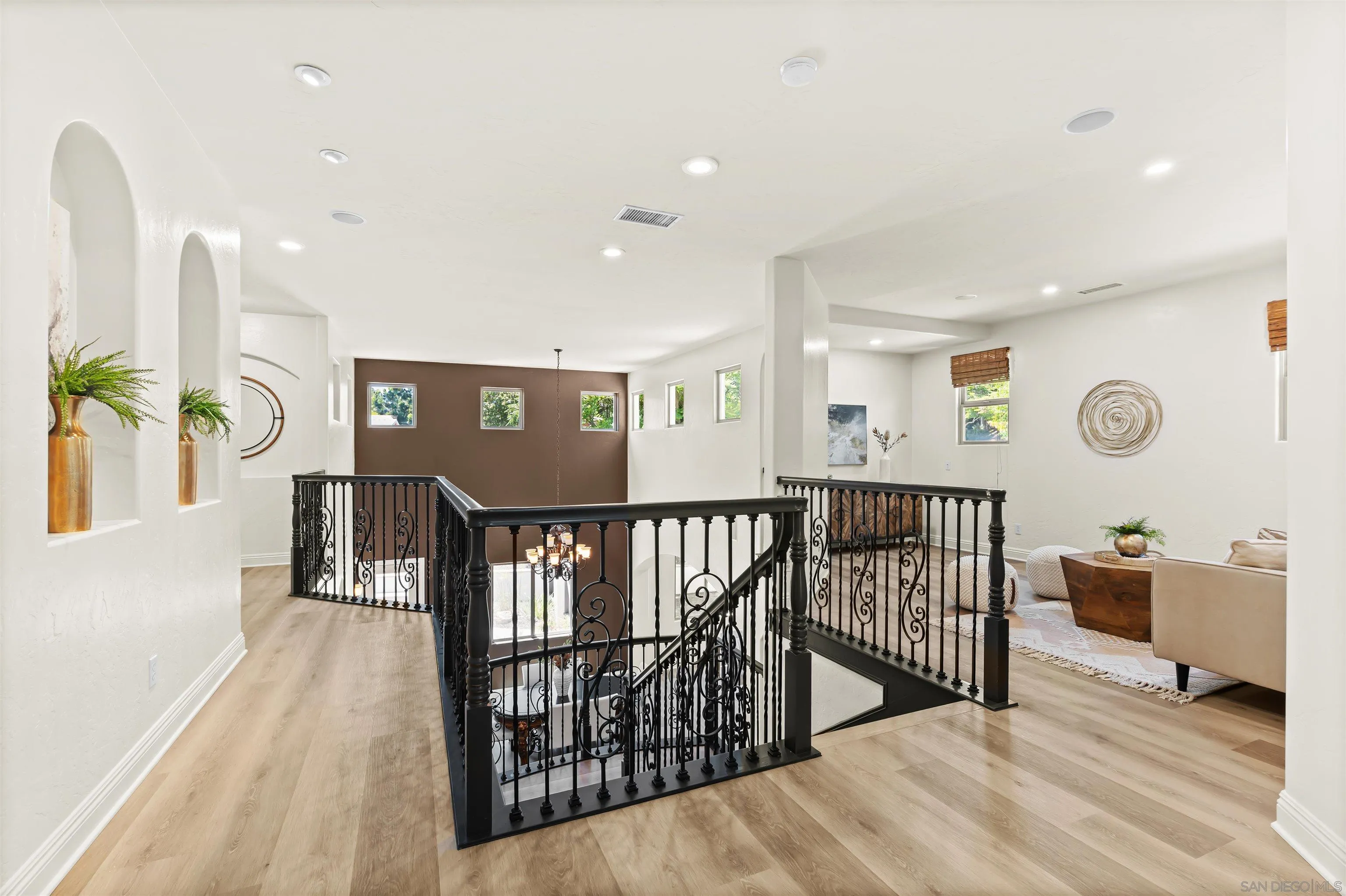 101 Lion Circle